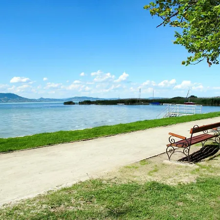 بيت للعطل Freesia By Interhome