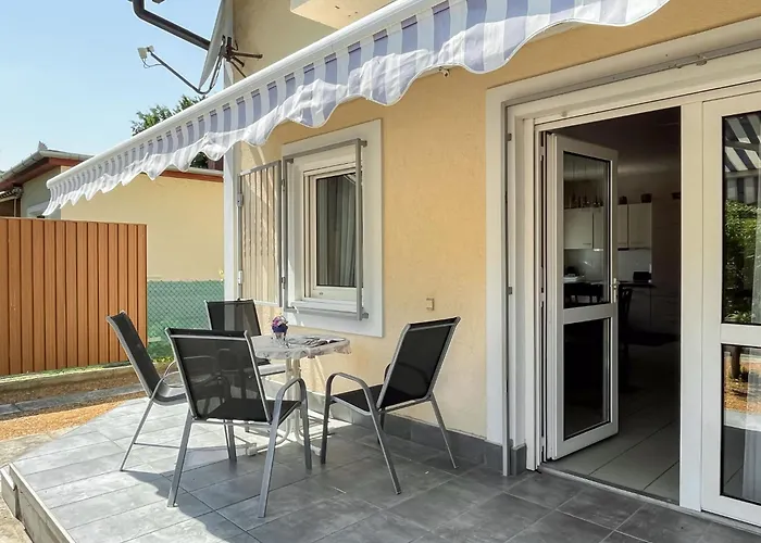 Freesia By Interhome